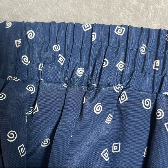 Vintage Haberdashery Leslie Fay Navy Blue Pleated Skirt w/ Shapes - Size 10 - Picture 8 of 8